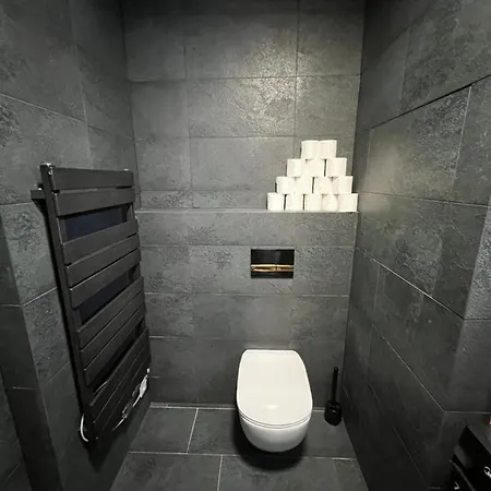 Apartment Champion Iii