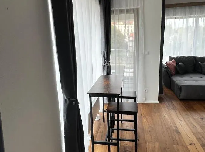 Champion Iii Apartment