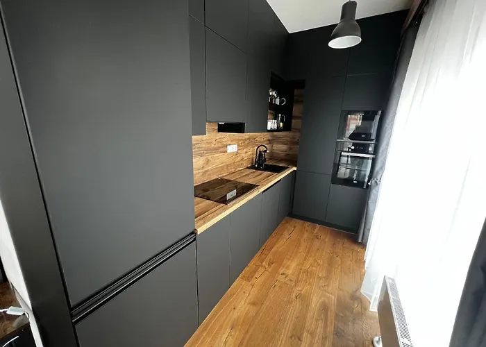 Champion Iii Apartment *